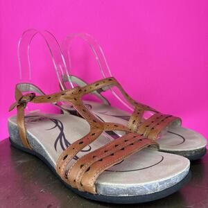 Abeo Basha Brown Leather T-Strap Low Heel Sandal US 8N